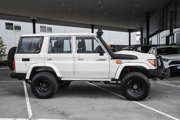 2020 Toyota Landcruiser