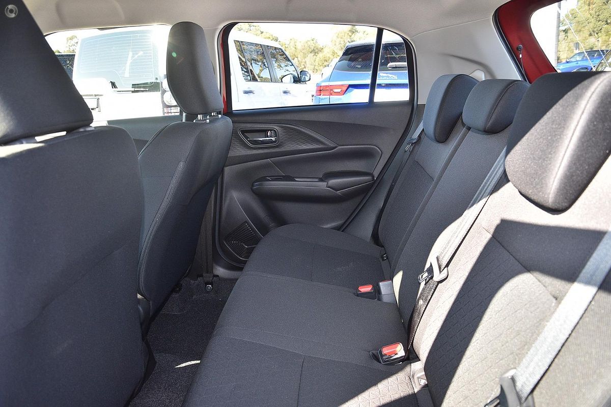 2025 Suzuki Swift Hybrid UZ