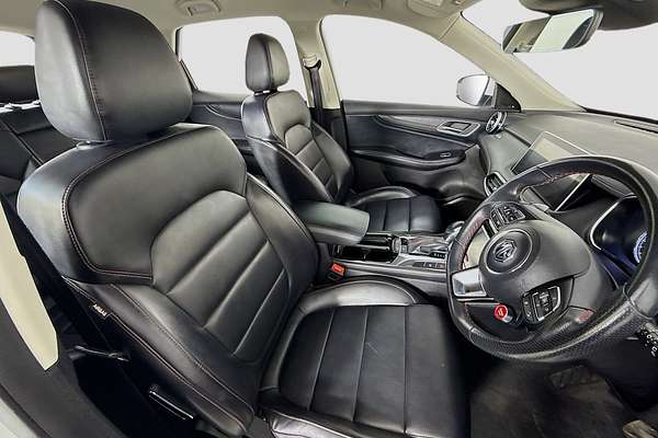 2024 MG HS Excite SAS23