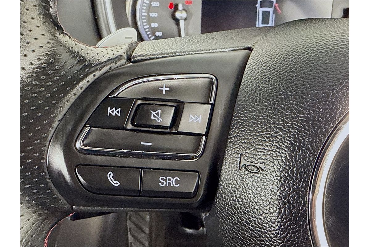 2024 MG HS Excite SAS23