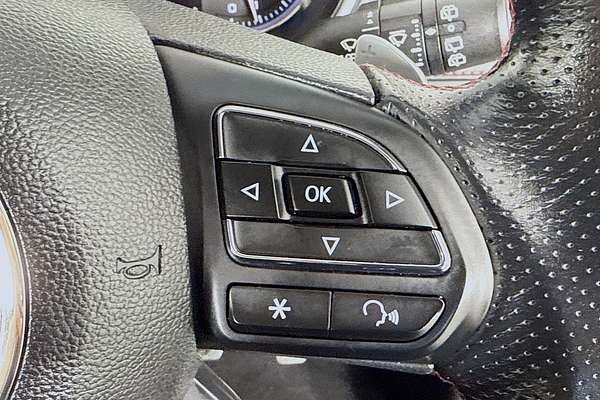 2024 MG HS Excite SAS23