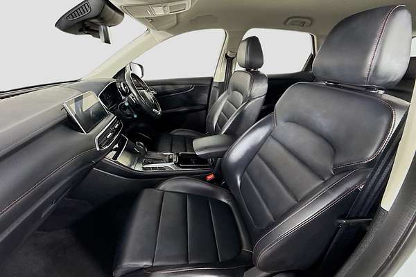 2024 MG HS Excite SAS23