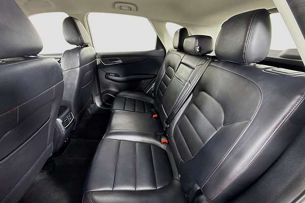 2024 MG HS Excite SAS23