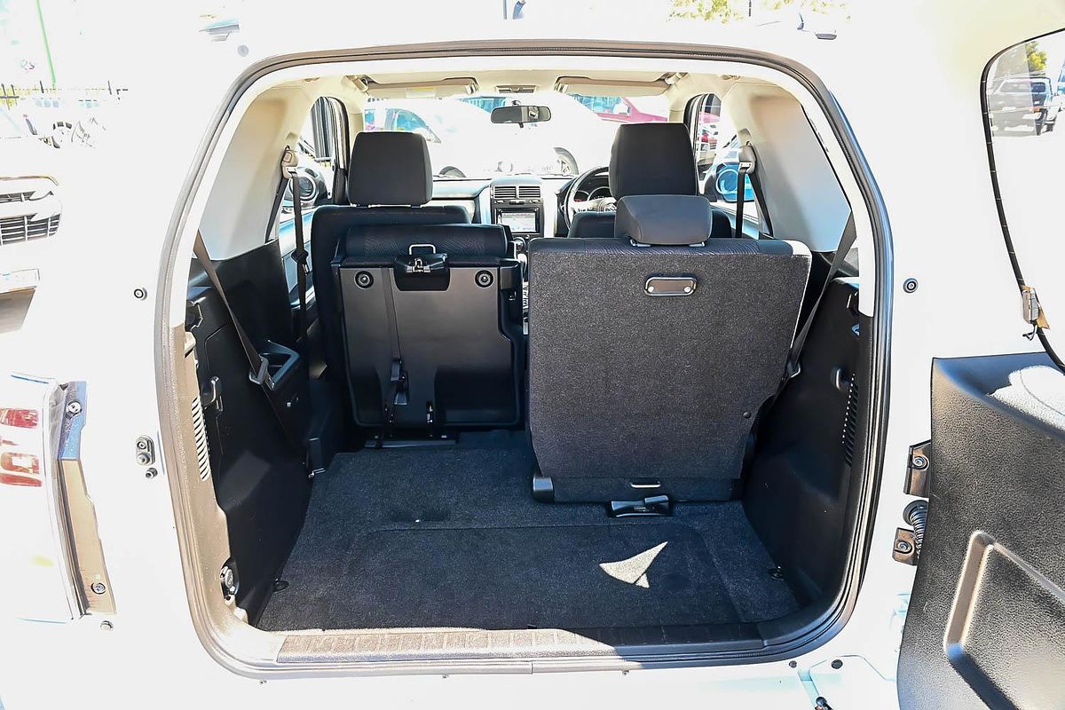 2015 Suzuki Grand Vitara Navigator JB