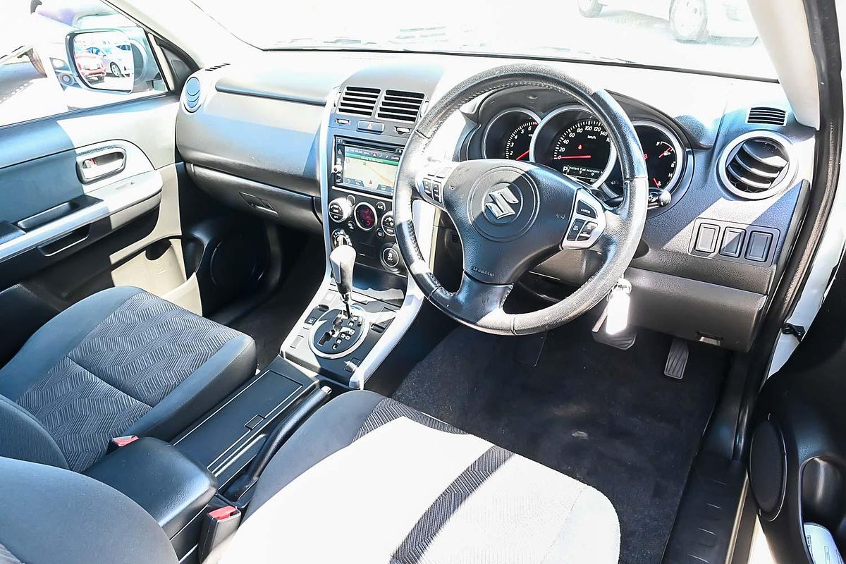 2015 Suzuki Grand Vitara Navigator JB