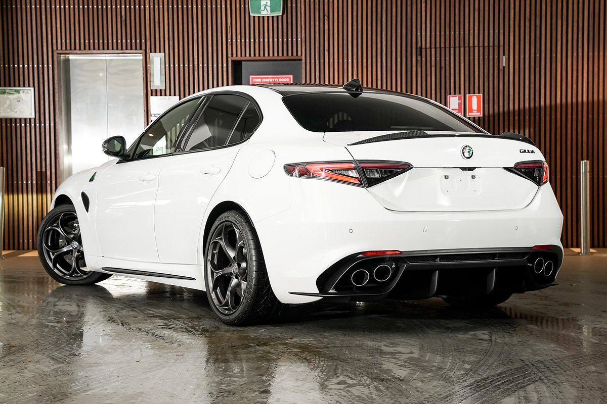 2024 Alfa Romeo Giulia Quadrifoglio Super Sport Series 5