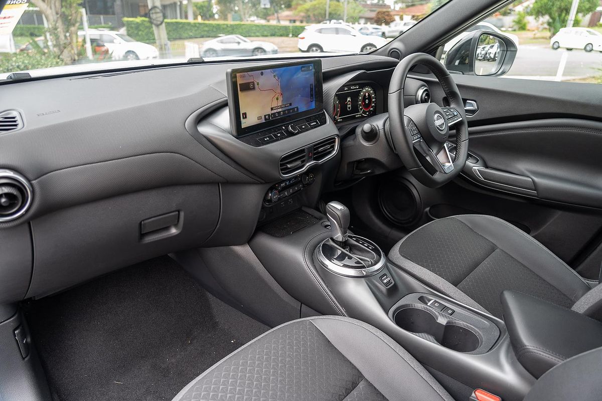 2024 Nissan JUKE ST-L F16