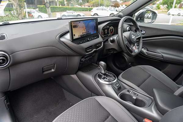 2024 Nissan JUKE ST-L F16