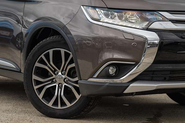 2016 Mitsubishi Outlander Exceed ZK