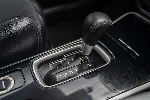 2016 Mitsubishi Outlander Exceed ZK