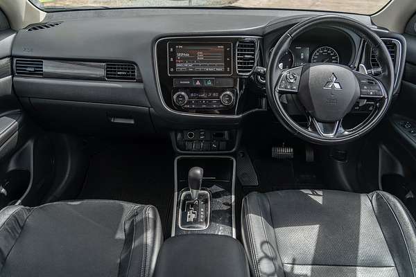 2016 Mitsubishi Outlander Exceed ZK