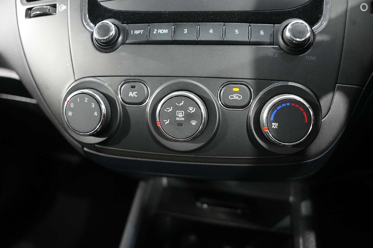 2016 Kia Cerato S YD