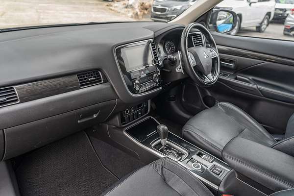 2016 Mitsubishi Outlander Exceed ZK