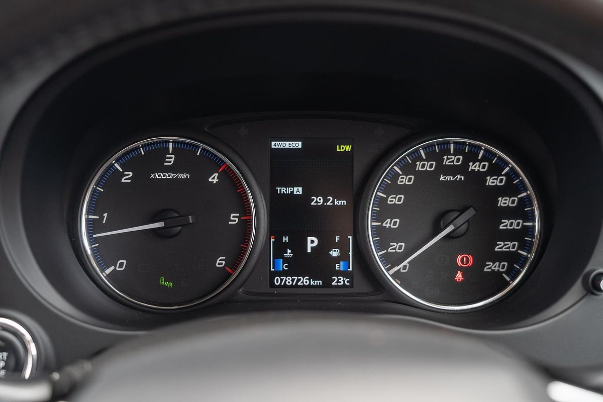 2016 Mitsubishi Outlander Exceed ZK