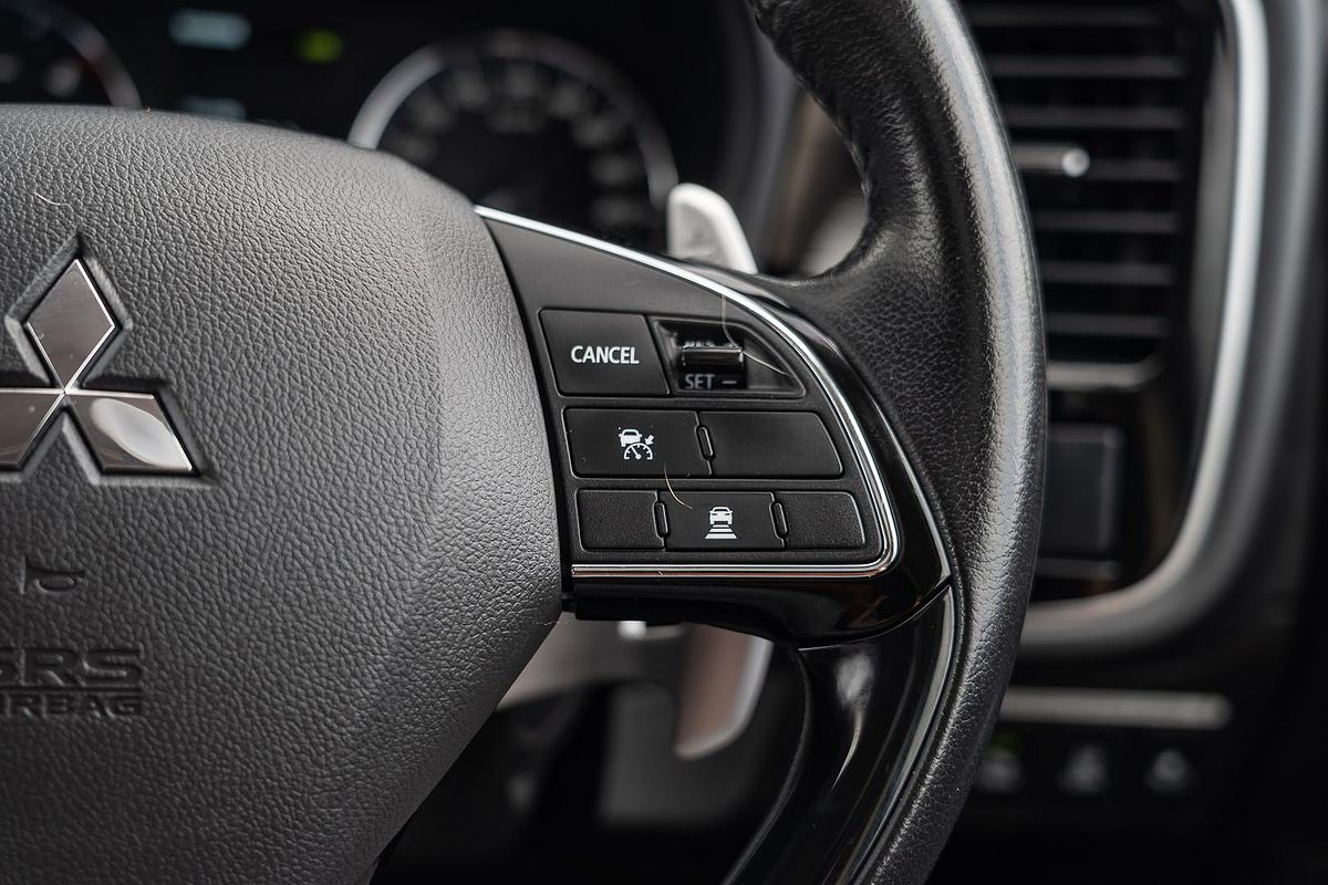 2016 Mitsubishi Outlander Exceed ZK