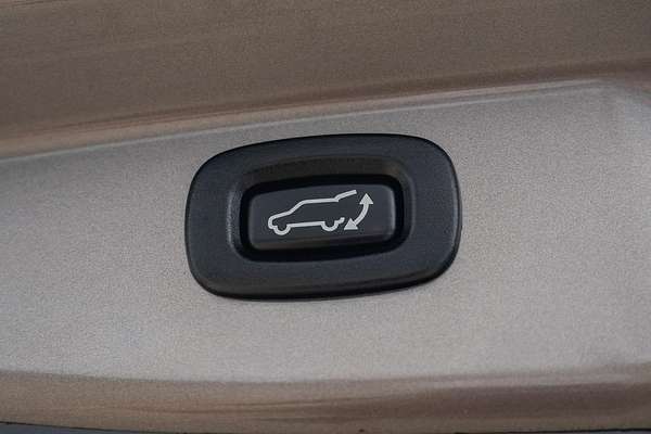 2016 Mitsubishi Outlander Exceed ZK