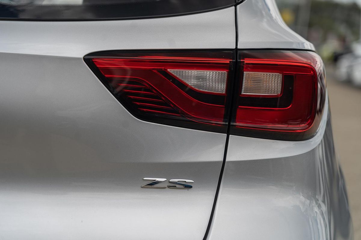 2018 MG ZS Essence AZS1