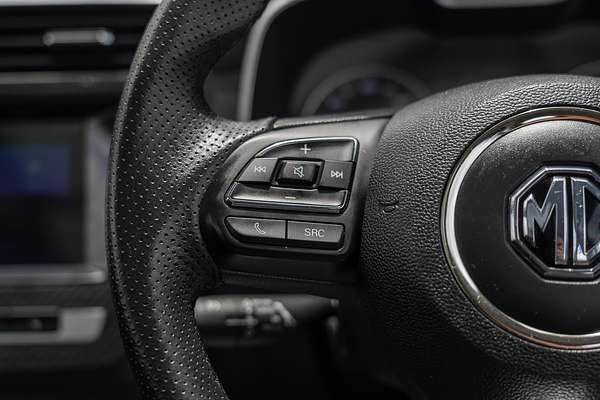 2018 MG ZS Essence AZS1