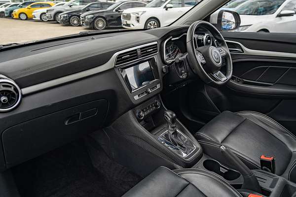 2018 MG ZS Essence AZS1