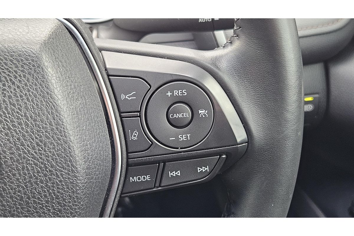 2020 Toyota Camry Ascent Sport AXVH71R