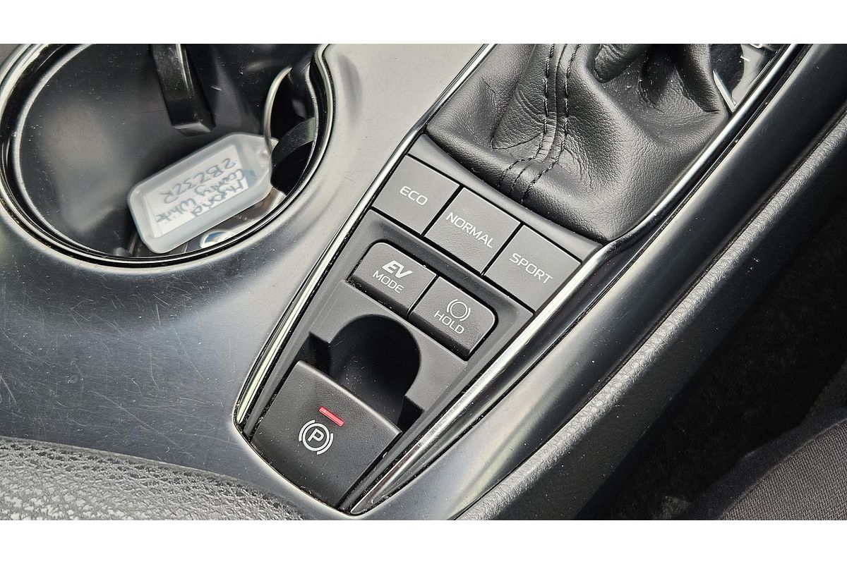 2020 Toyota Camry Ascent Sport AXVH71R