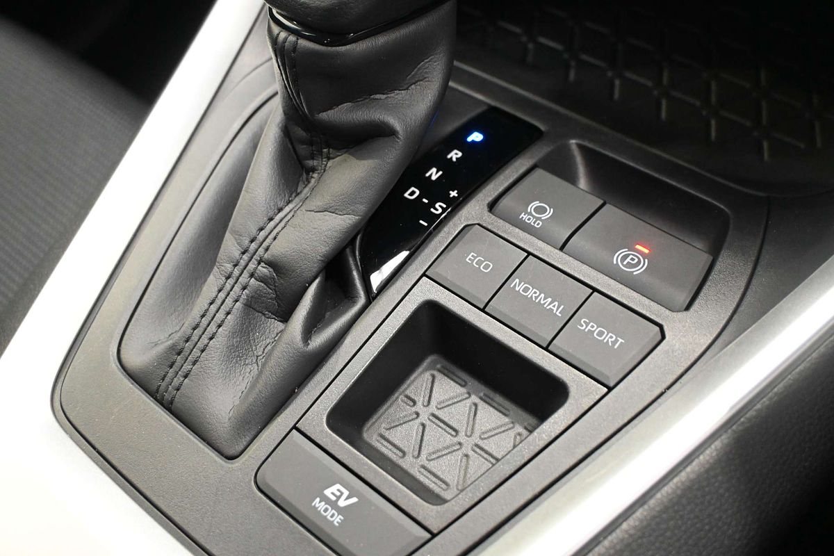 2024 Toyota RAV4 GX AXAH52R