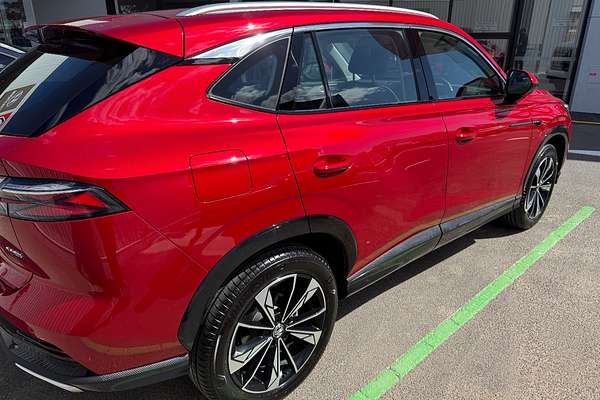 2024 MG HS Excite AS33