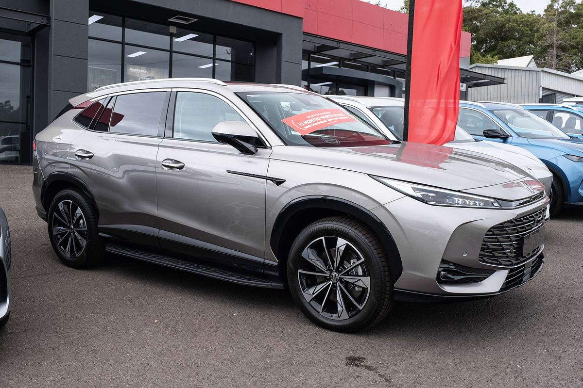 2025 MG HS Super Hybrid Essence AS33P