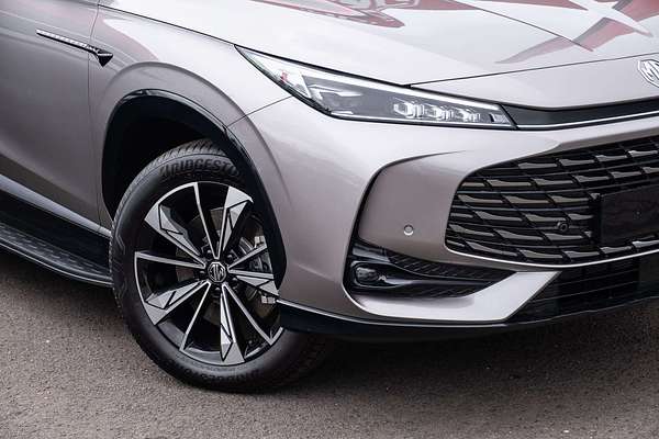 2025 MG HS Super Hybrid Essence AS33P