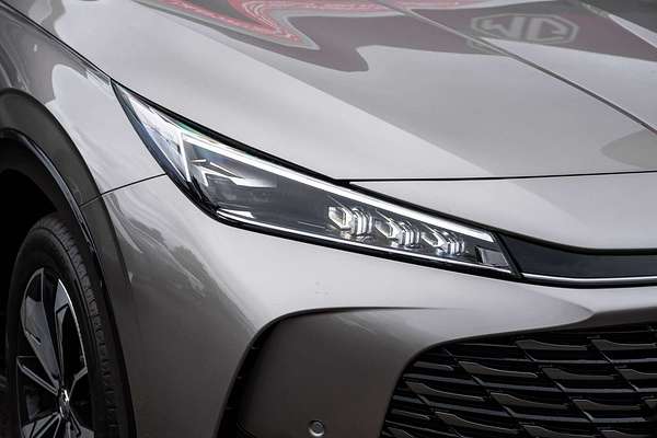 2025 MG HS Super Hybrid Essence AS33P