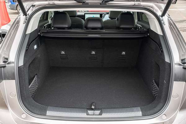 2025 MG HS Super Hybrid Essence AS33P