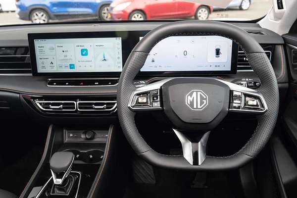 2025 MG HS Super Hybrid Essence AS33P