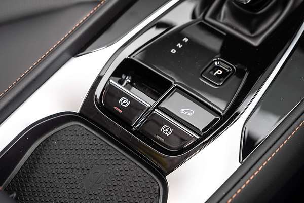 2025 MG HS Super Hybrid Essence AS33P