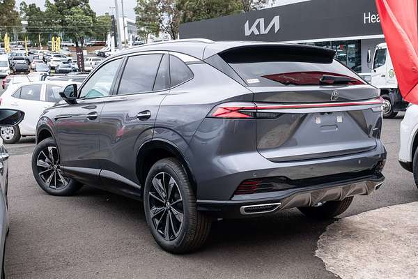 2025 MG HS Essence AS33