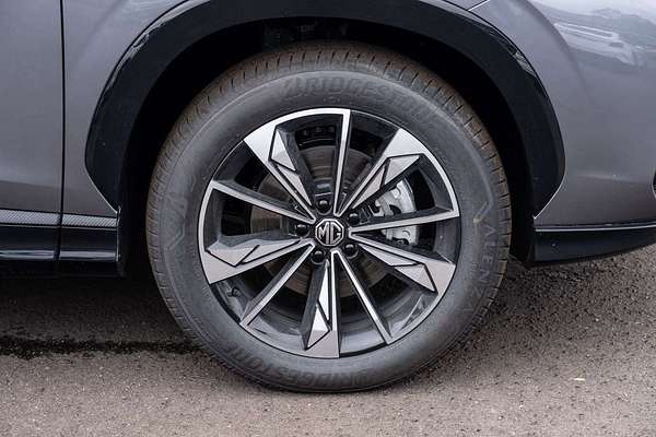 2025 MG HS Essence AS33