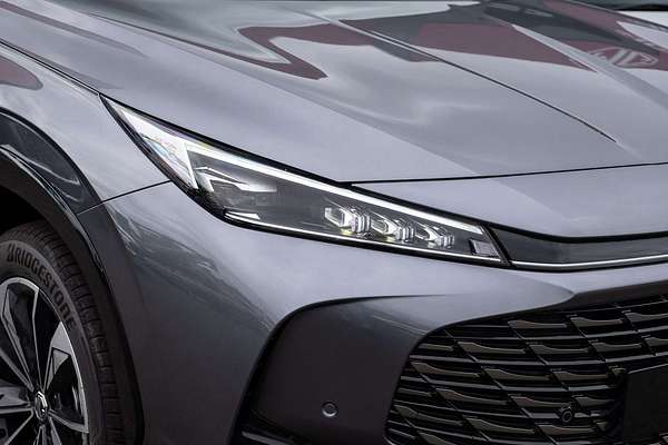 2025 MG HS Essence AS33