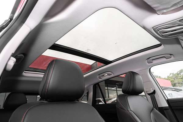 2025 MG HS Essence AS33