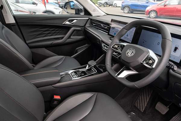 2025 MG HS Essence AS33