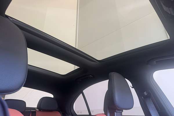 2025 Mercedes-Benz C-Class C200 Sport Edition W206