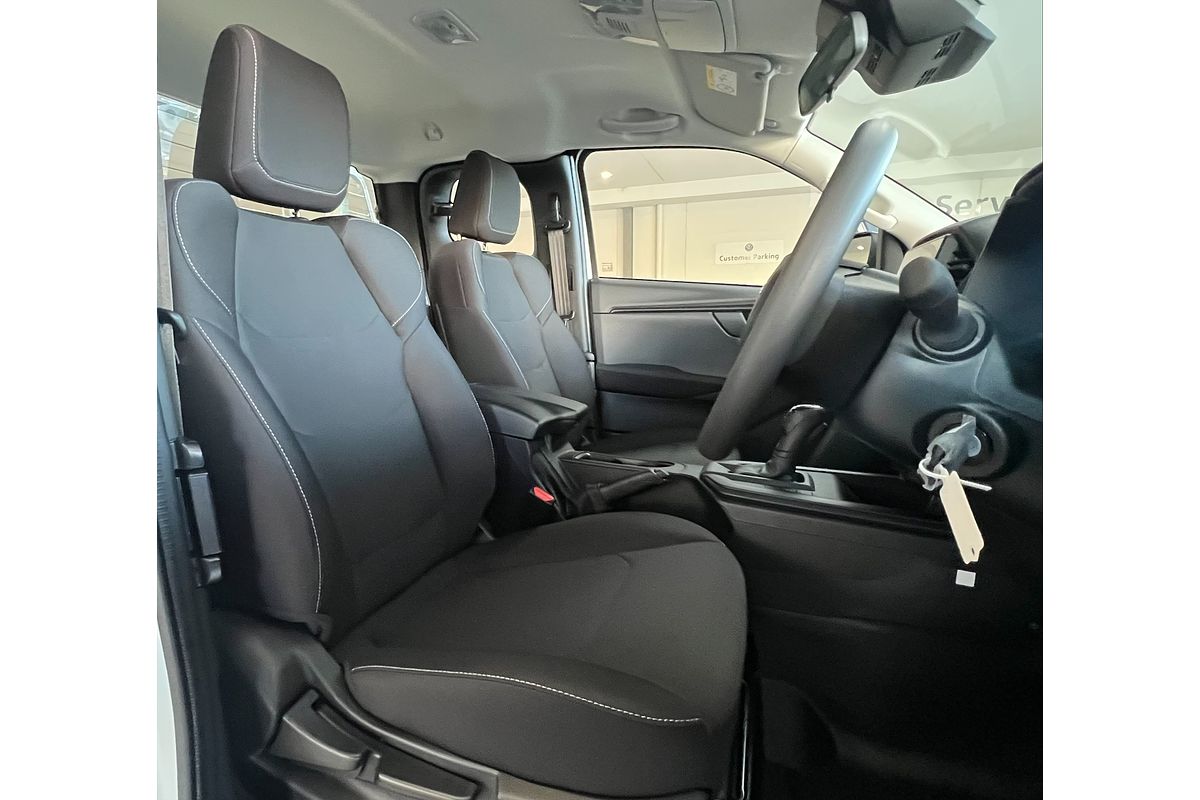 2025 Isuzu D-MAX SX High Ride Rear Wheel Drive