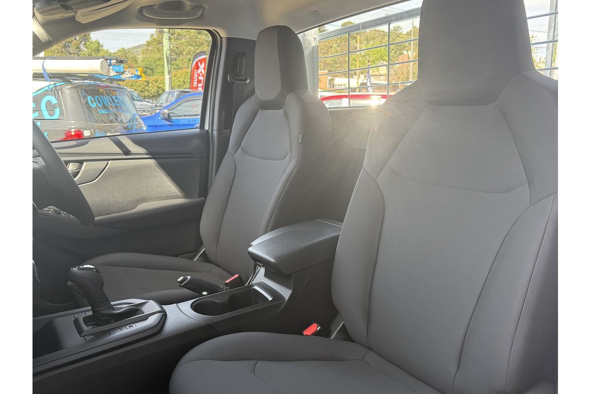 2025 Isuzu D-MAX SX High Ride Rear Wheel Drive