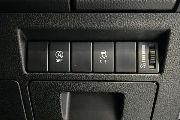 2025 Isuzu D-MAX SX High Ride Rear Wheel Drive