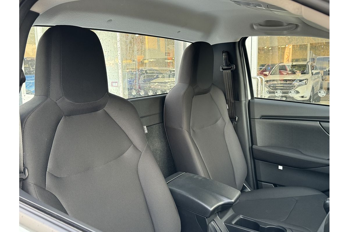 2025 Isuzu D-MAX SX High Ride Rear Wheel Drive