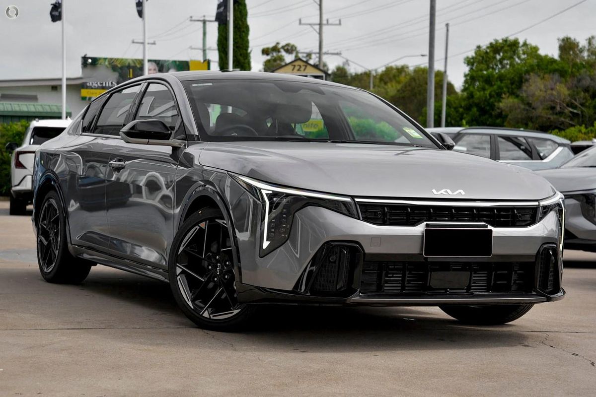 2025 Kia K4 GT-Line CL4m