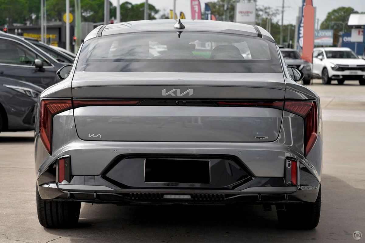 2025 Kia K4 GT-Line CL4m