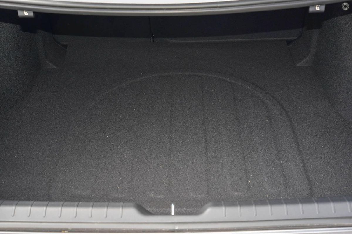 2025 Kia K4 GT-Line CL4m