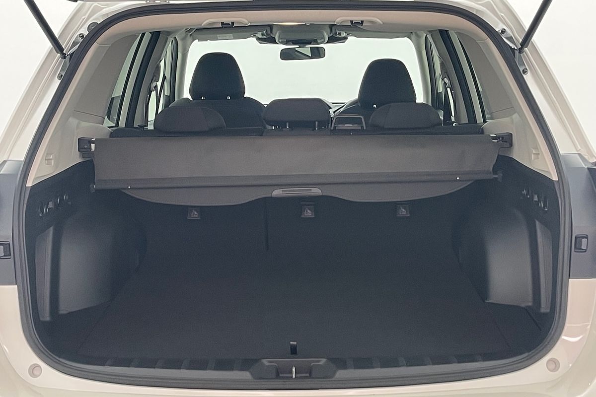 2025 Subaru Forester Hybrid L S5