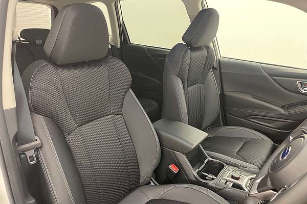 2025 Subaru Forester Hybrid L S5