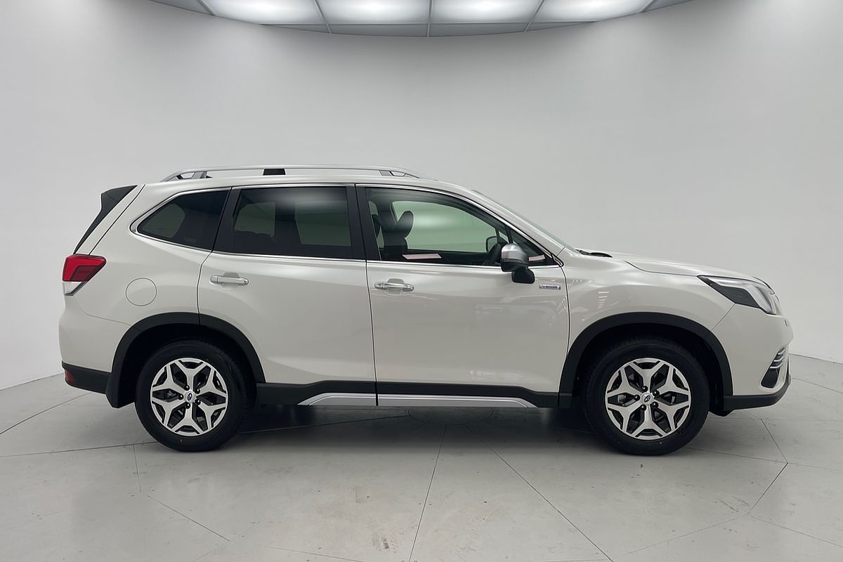 2025 Subaru Forester Hybrid L S5