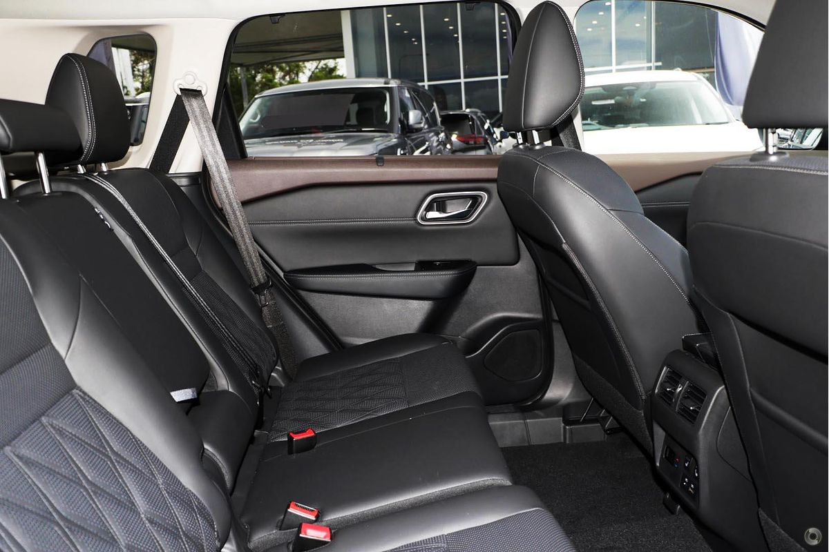 2025 Nissan X-TRAIL Ti-L T33